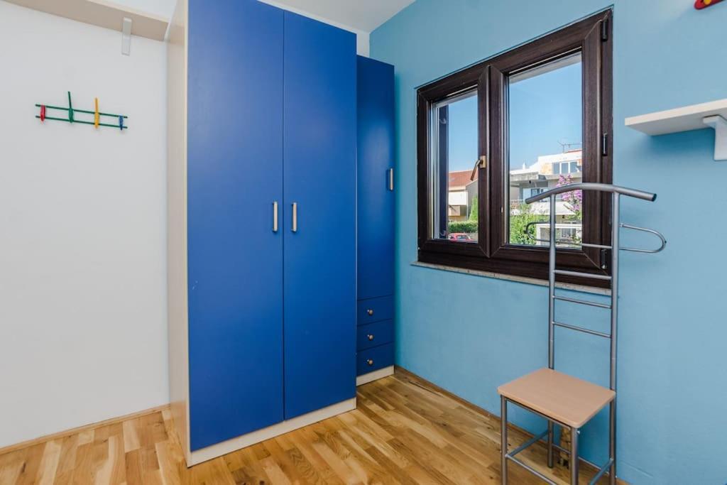 Apartment Roko - Up To 4 People With Free Parking Задар Екстер'єр фото
